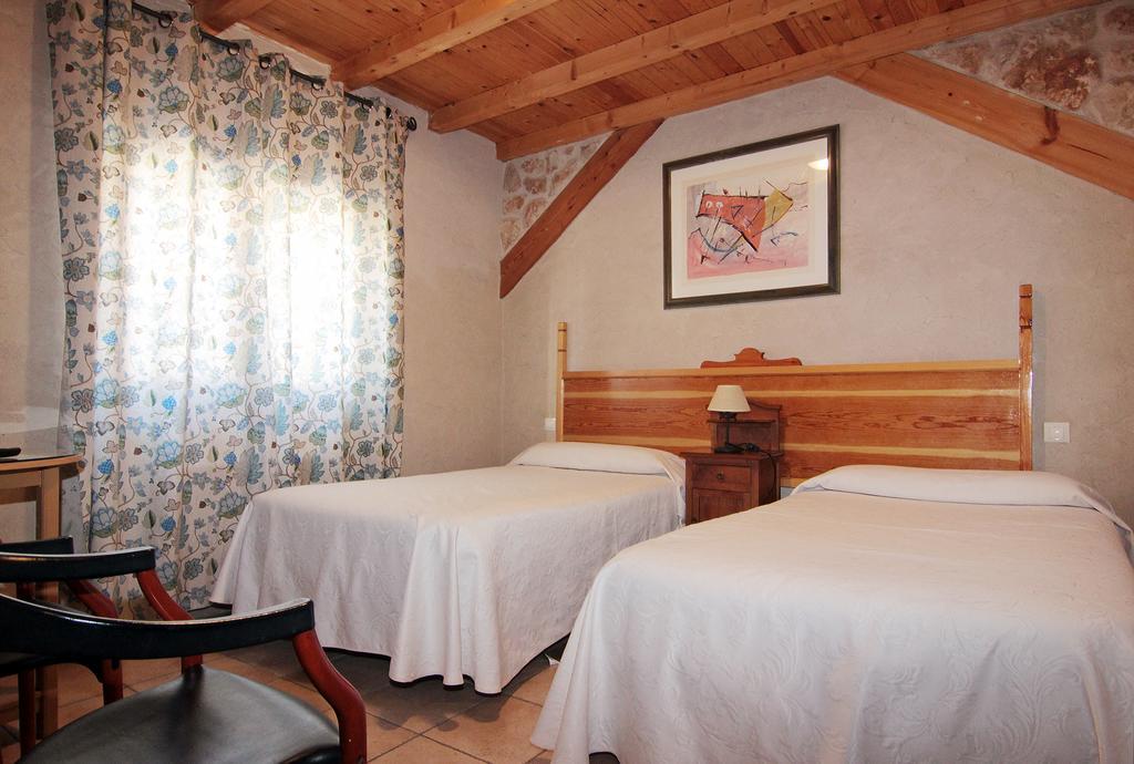 Apartamentos Turisticos Los Abuelos Montemayor de Pililla Dış mekan fotoğraf