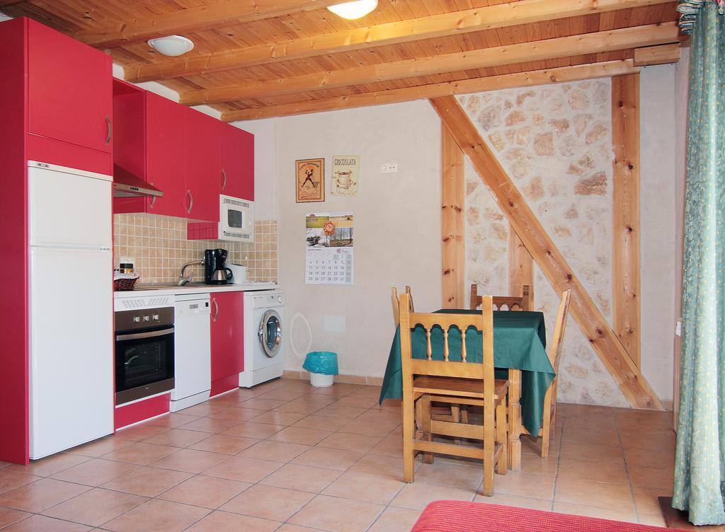 Apartamentos Turisticos Los Abuelos Montemayor de Pililla Dış mekan fotoğraf